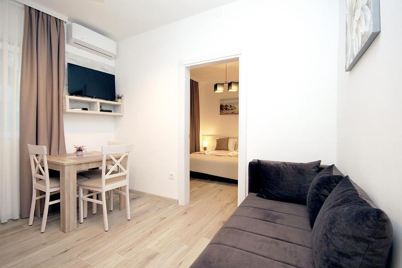 Apartments Saric Bar Exterior photo