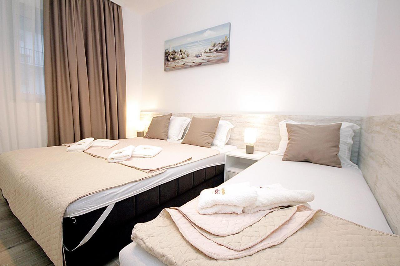 Apartments Saric Bar Exterior photo