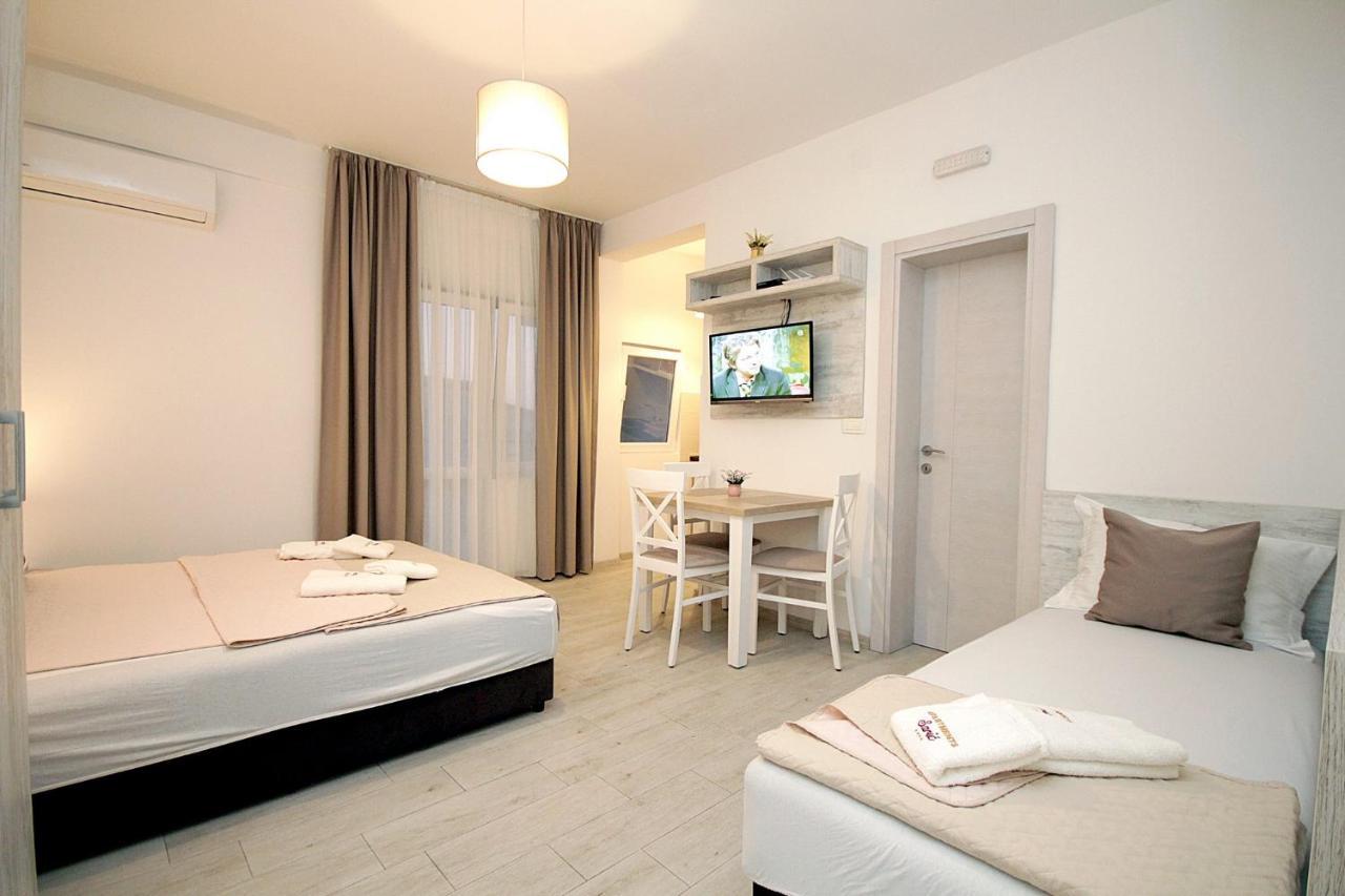Apartments Saric Bar Exterior photo