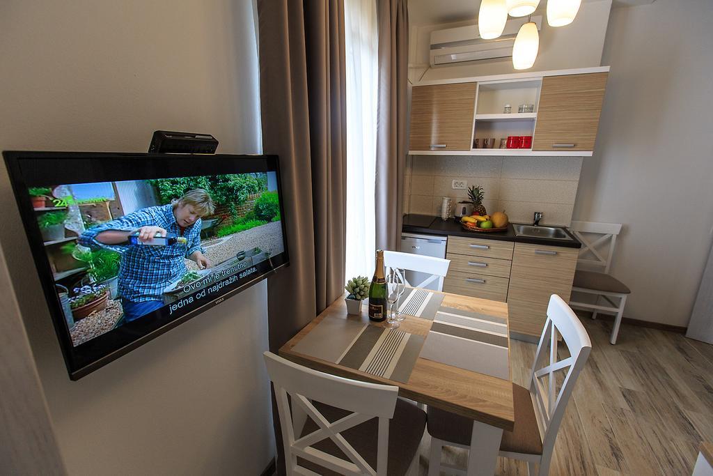 Apartments Saric Bar Exterior photo