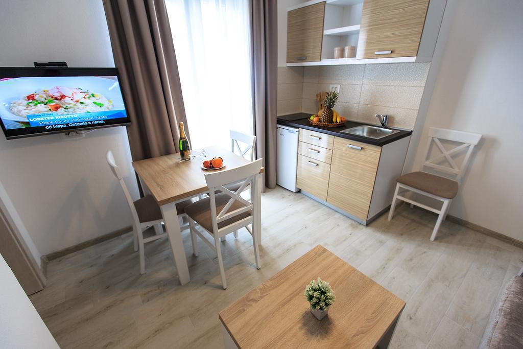 Apartments Saric Bar Exterior photo