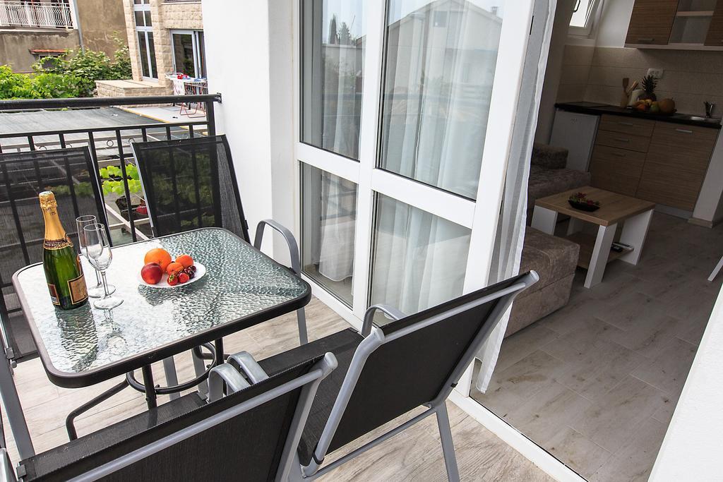 Apartments Saric Bar Exterior photo